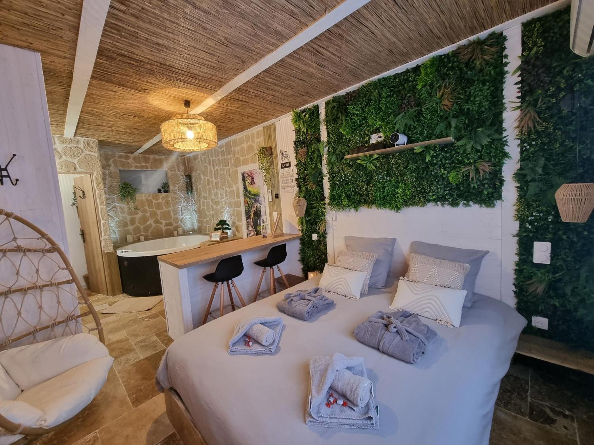 Les Spas De La Mer, Suite & Spa, Love Room, Plein Coeur Du Grau Le Grau-du-Roi Exterior foto
