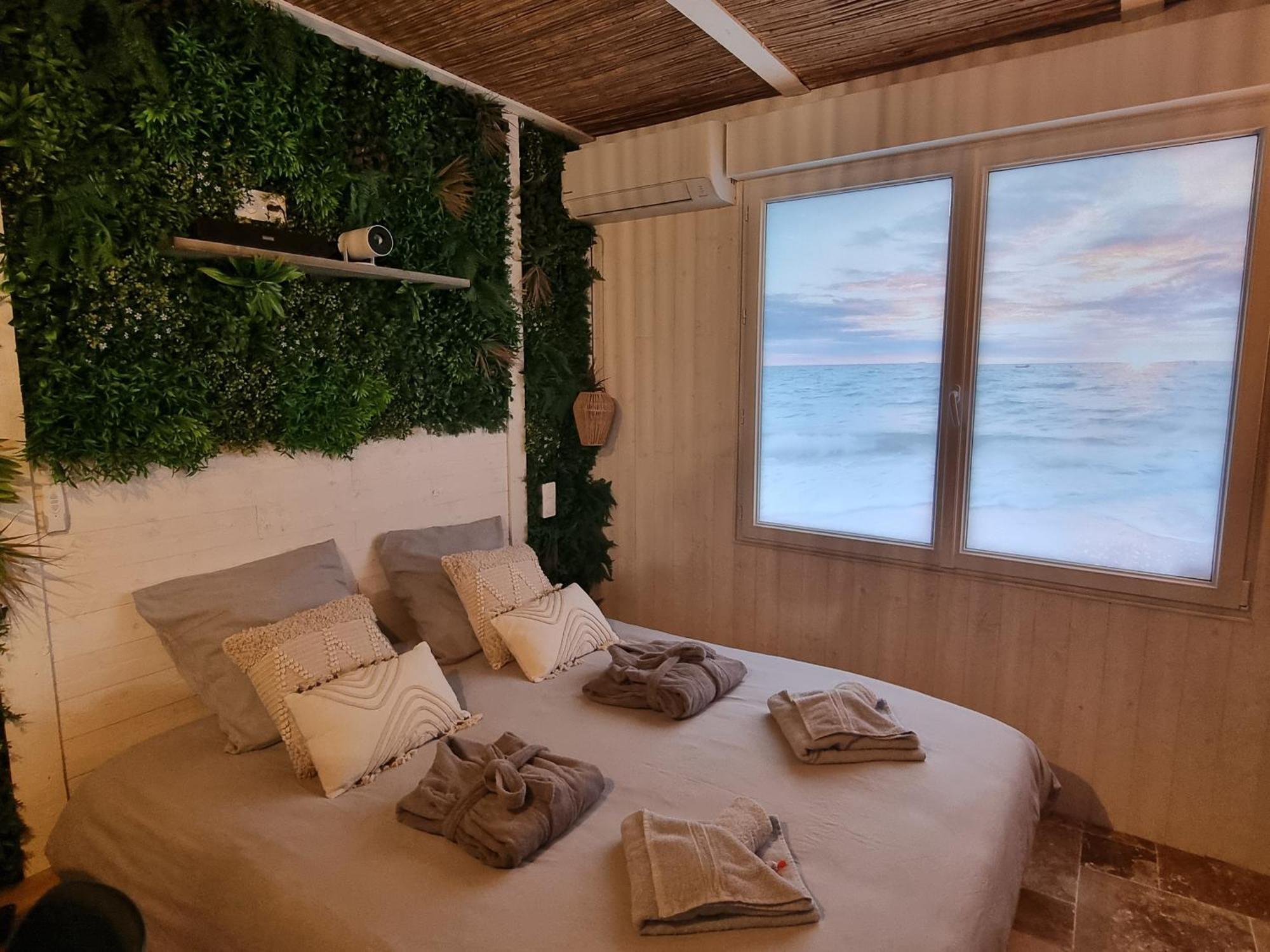 Les Spas De La Mer, Suite & Spa, Love Room, Plein Coeur Du Grau Le Grau-du-Roi Exterior foto
