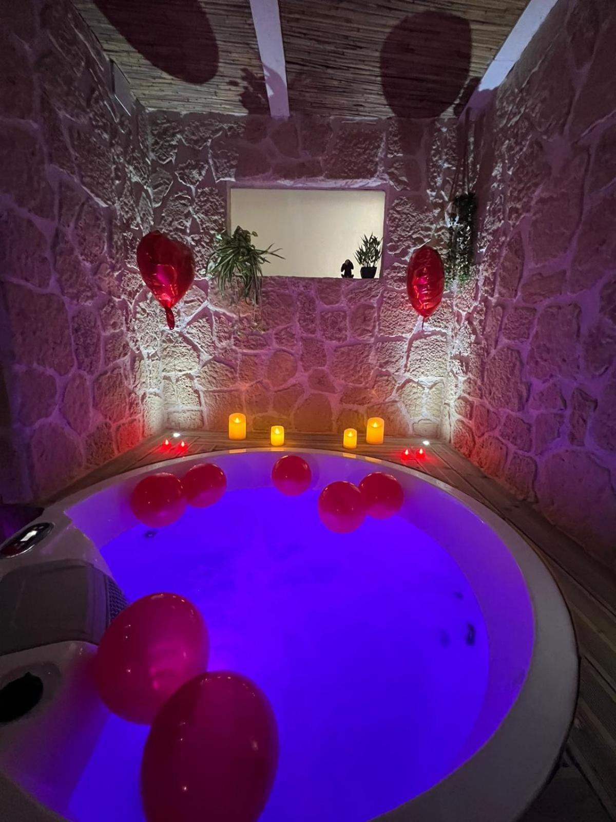 Les Spas De La Mer, Suite & Spa, Love Room, Plein Coeur Du Grau Le Grau-du-Roi Exterior foto